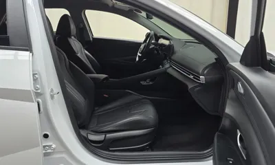 Hyundai Avante 2024, 27560 км, за 17226.8 USD - фото 11