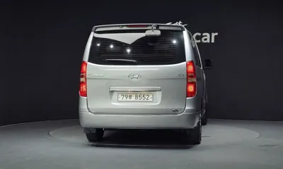 Hyundai Starex 2011, 128338 км, за 4680.49 USD