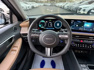 Hyundai Sonata 2025, 6231 км, за 21491.87 USD - фото 12