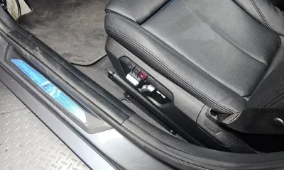 BMW 3-Series 2018, 142477 км, за 9029.44 USD - фото 19