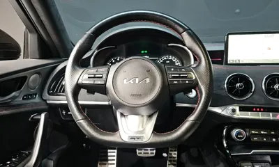 Kia Stinger 2023, 41123 км, за 27082.92 USD - фото 13
