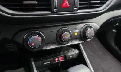 Kia K3 2019, 27129 км, за 8861.76 USD - фото 20