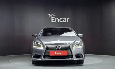 Lexus LS 2013, 99880 км, за 12086.17 USD