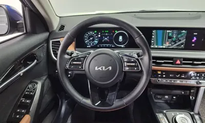 Kia Seltos 2025, 4811 км, за 19094.81 USD - фото 13