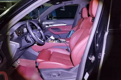 Audi Q6 2024, 19300 км, за 48048 USD