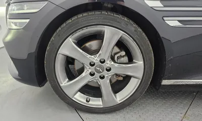 Genesis G80 2021, 83031 км, за 21127.21 USD