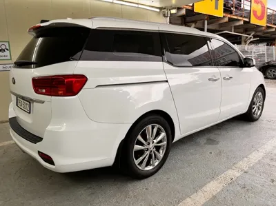 Kia Canival 2019, 251435 км, за 4753.53 USD