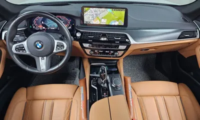 BMW 5-Series 2023, 26154 км, за 27456.64 USD - фото 7