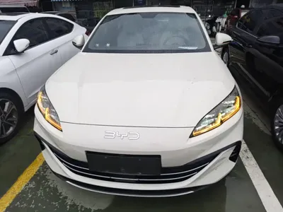 BYD 海豹06 2025, 6400 км, за 12075.66 USD