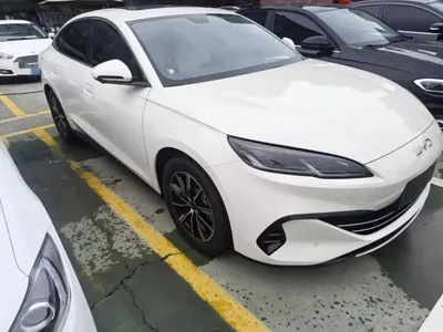 BYD 海豹06 2025, 6400 км, за 12075.66 USD