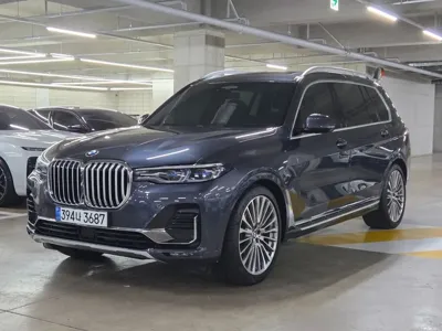 BMW X7 · 2022 год