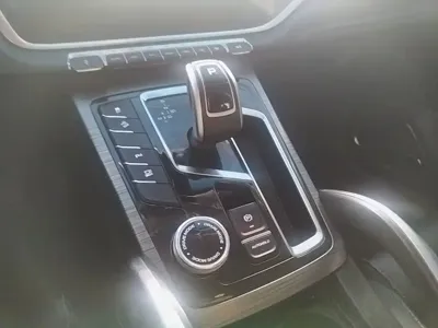 Geely Boyue 2020, 68000 км, за 6959.84 USD - фото 14