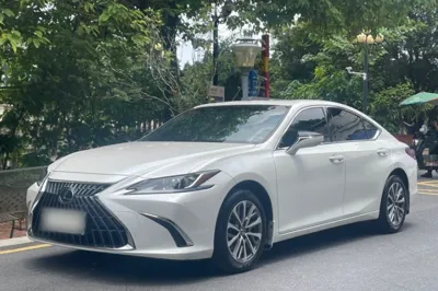 Lexus ES 2023, 23300 км, за 31395 USD - фото 6