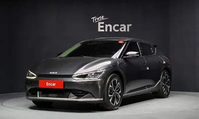 Kia EV6 · 2023 год