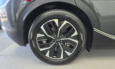 Kia EV6 2023, 11837 км, за 21127.21 USD