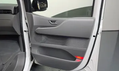 Hyundai Staria 2024, 40514 км, за 27241.7 USD - фото 25