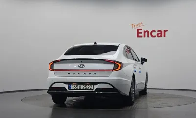 Hyundai Sonata 2022, 94517 км, за 10994.02 USD