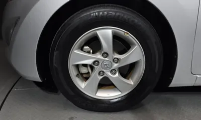 Hyundai Avante 2014, 67914 км, за 3503.87 USD