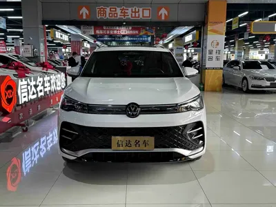Volkswagen Tiguan L 2024, 32000 км, за 21514.12 USD
