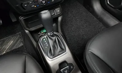 Jeep Renegade 2022, 23347 км, за 15761.58 USD - фото 9