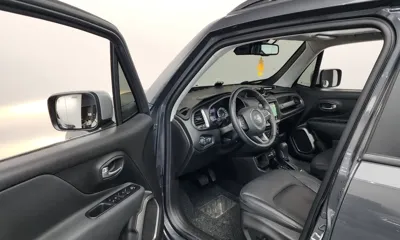 Jeep Renegade 2022, 23347 км, за 15761.58 USD - фото 10
