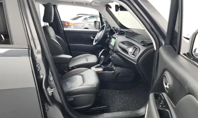 Jeep Renegade 2022, 23347 км, за 15761.58 USD - фото 11