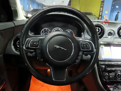 Jaguar XJ 2016, 175000 км, за 11125.82 USD - фото 9