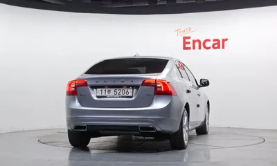 Volvo S60 2017, 114701 км, за 5901.27 USD