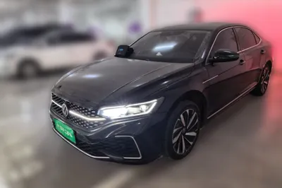 Volkswagen Passat · 2022 год
