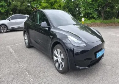 Tesla Model Y 2024, 38637 км, за 5592.75 USD - фото 8