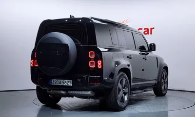 Land Rover Defender 2025, 15917 км, за 78992.65 USD