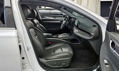 Hyundai Grandeur 2020, 44024 км, за 18917.49 USD - фото 11