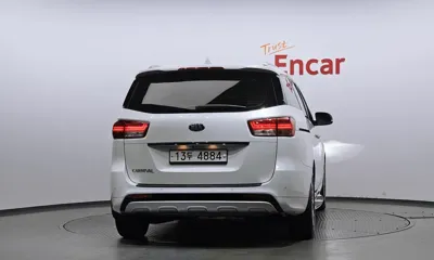 Kia Canival 2016, 235603 км, за 4543.98 USD