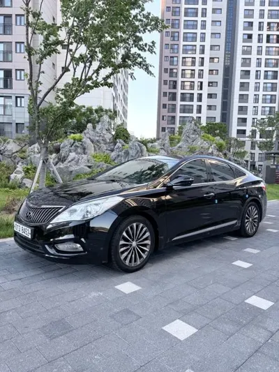 Hyundai Grandeur 2014, 223626 км, за 4069.84 USD