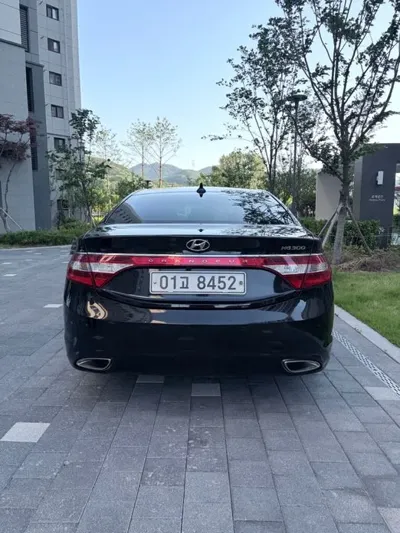 Hyundai Grandeur 2014, 223626 км, за 4069.84 USD