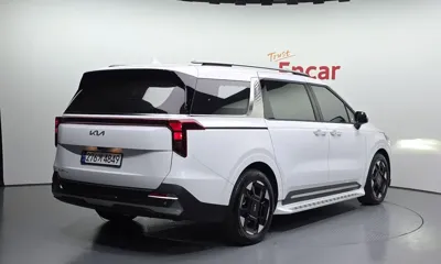 Kia Canival 2025, 15156 км, за 26865.46 USD