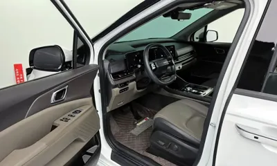Kia Canival 2025, 15156 км, за 26865.46 USD - фото 10