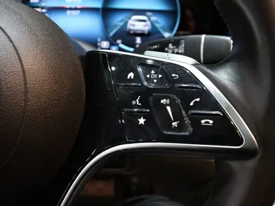 Mercedes-Benz E-Class 2021, 81000 км, за 38227.63 USD - фото 15