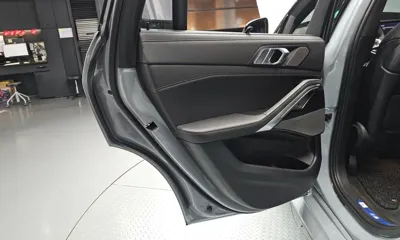 BMW X6 2024, 26413 км, за 72075.62 USD - фото 25