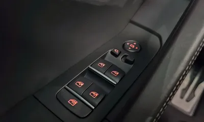 BMW X6 2024, 26413 км, за 72075.62 USD - фото 35