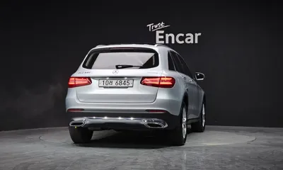 Mercedes-Benz GLC-Class 2017, 52262 км, за 16782.29 USD