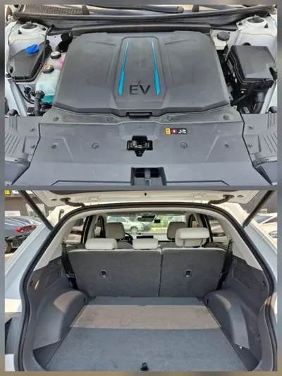 Hyundai Ioniq5 2022, 55477 км, за 20752.03 USD - фото 19