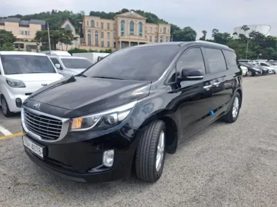 Kia Canival · 2018 год