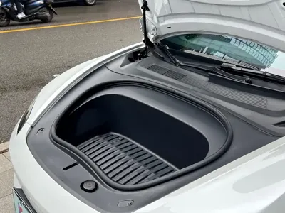 Tesla Model 3 2024, 26000 км, за 41759.05 USD - фото 15