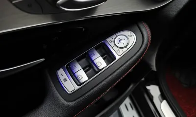 Mercedes-Benz GLC-Class 2022, 48456 км, за 28537.99 USD - фото 15