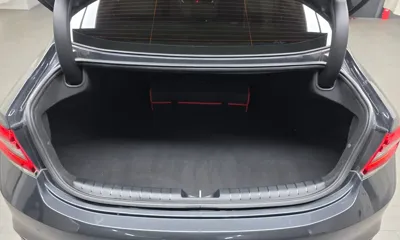 Hyundai Grandeur 2017, 99235 км, за 8796.11 USD - фото 20
