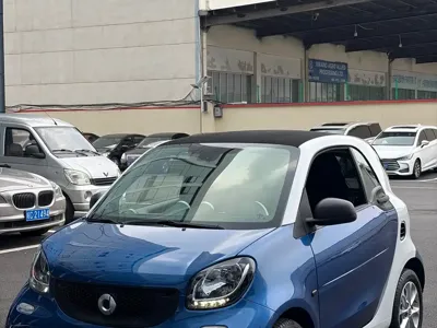 Smart Smart Fortwo 2018, 80000 км, за 5872.85 USD