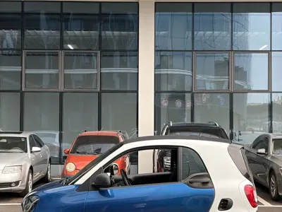 Smart Smart Fortwo 2018, 80000 км, за 5872.85 USD - фото 6