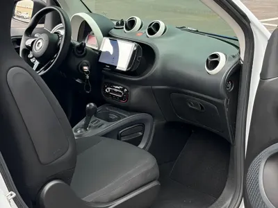 Smart Smart Fortwo 2018, 80000 км, за 5872.85 USD - фото 9