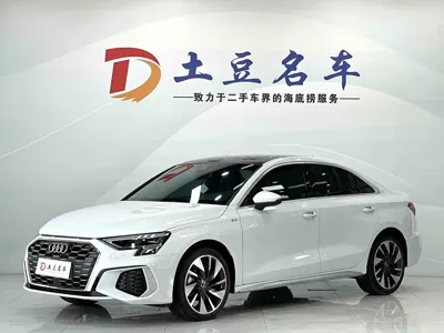 Audi A3 · 2023 год